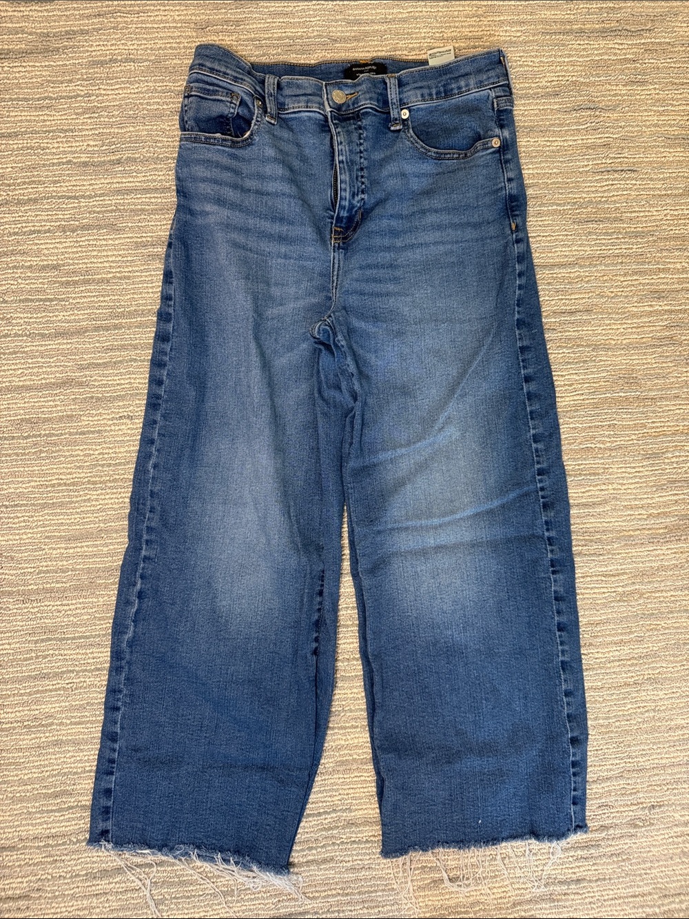 Banana Republic Blue Wide-Leg Raw Hem Jeans - Picture 3 of 4